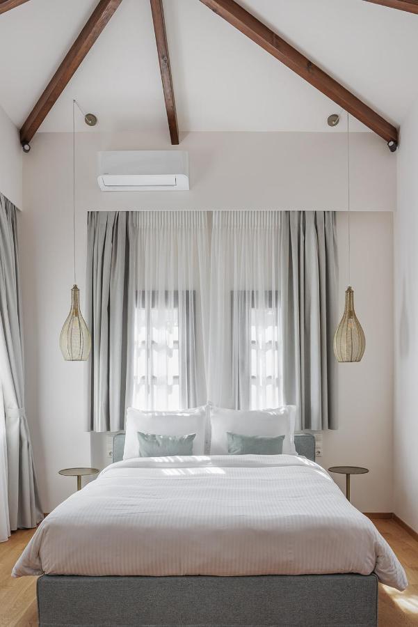 Petrou Suites Ioannina Bagian luar foto