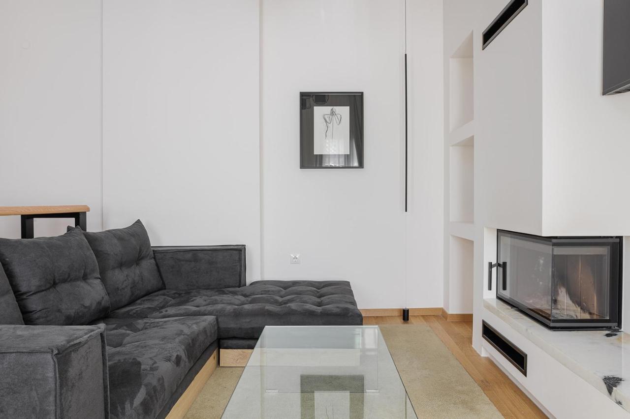 Petrou Suites Ioannina Bagian luar foto