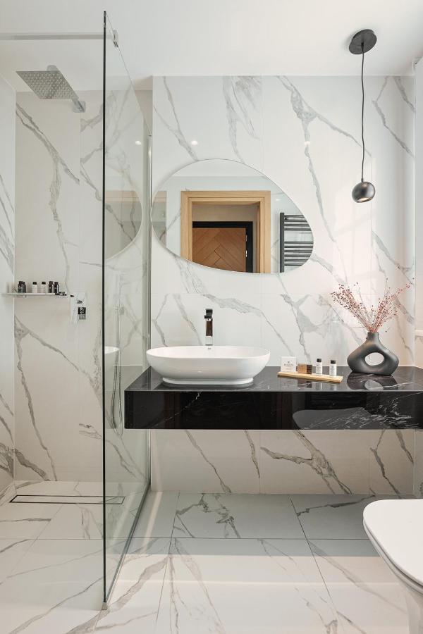 Petrou Suites Ioannina Bagian luar foto