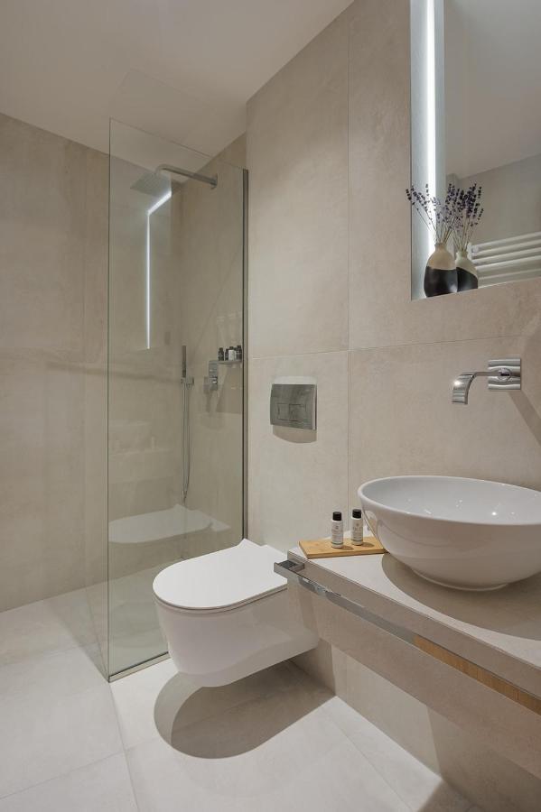Petrou Suites Ioannina Bagian luar foto